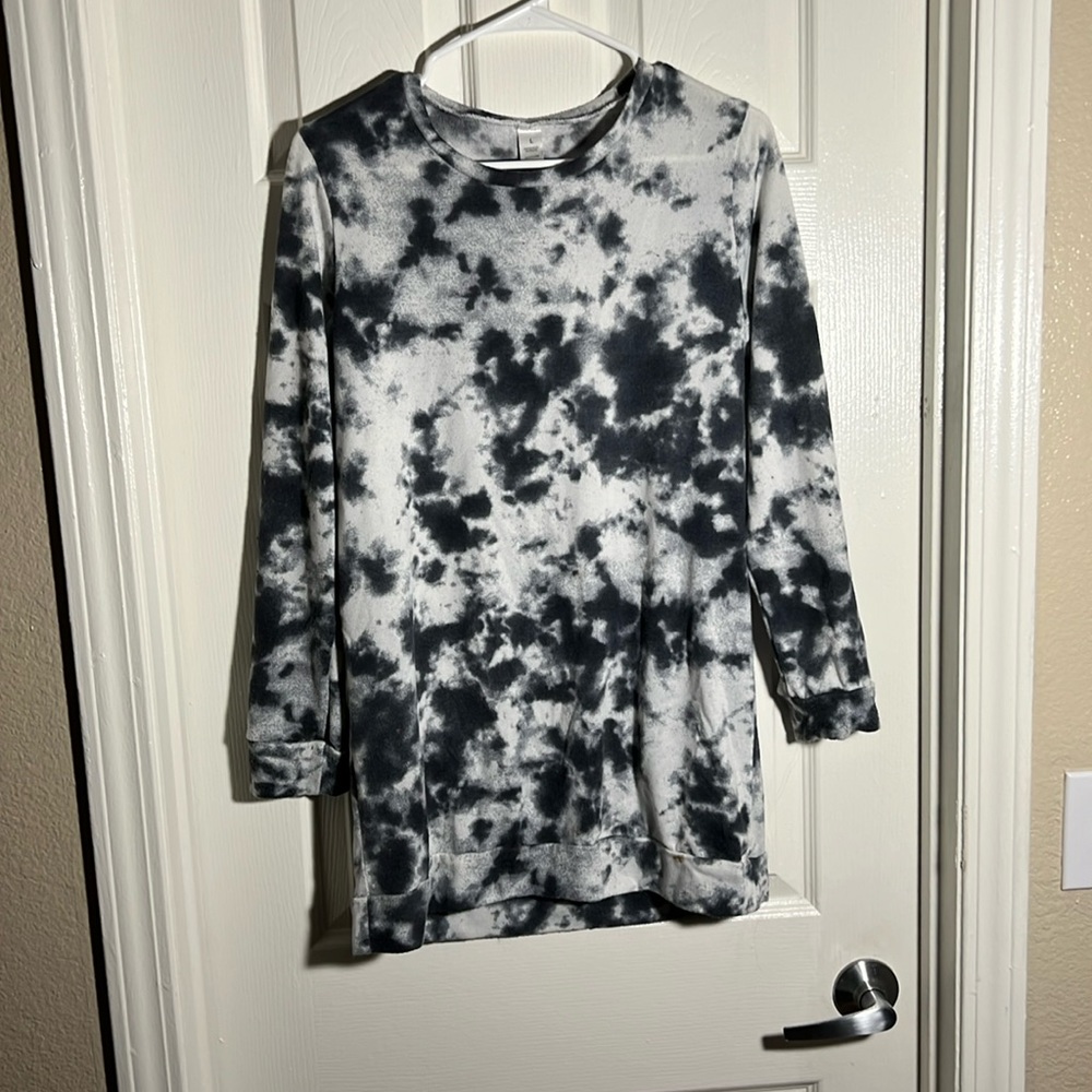 acid wash print sweater